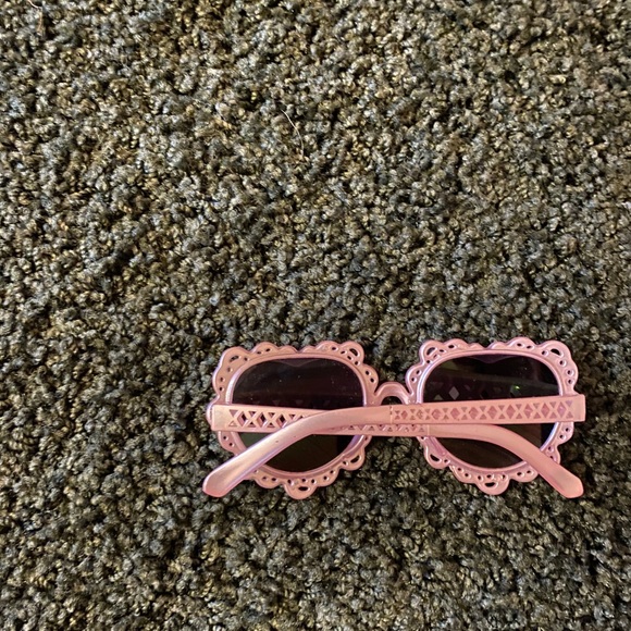 DISNEY Collection Kids Minnie Mouse Sunglasses - Picture 2 of 2